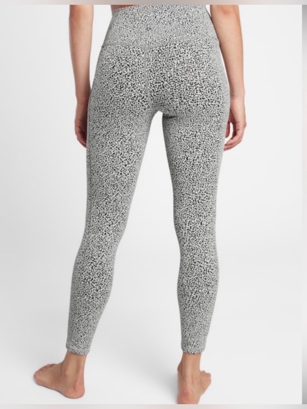 Athleta Salutation Stash Pocket II Textured 7/8 Tight Black/Sea Salt Size Medium - Picture 2 of 7